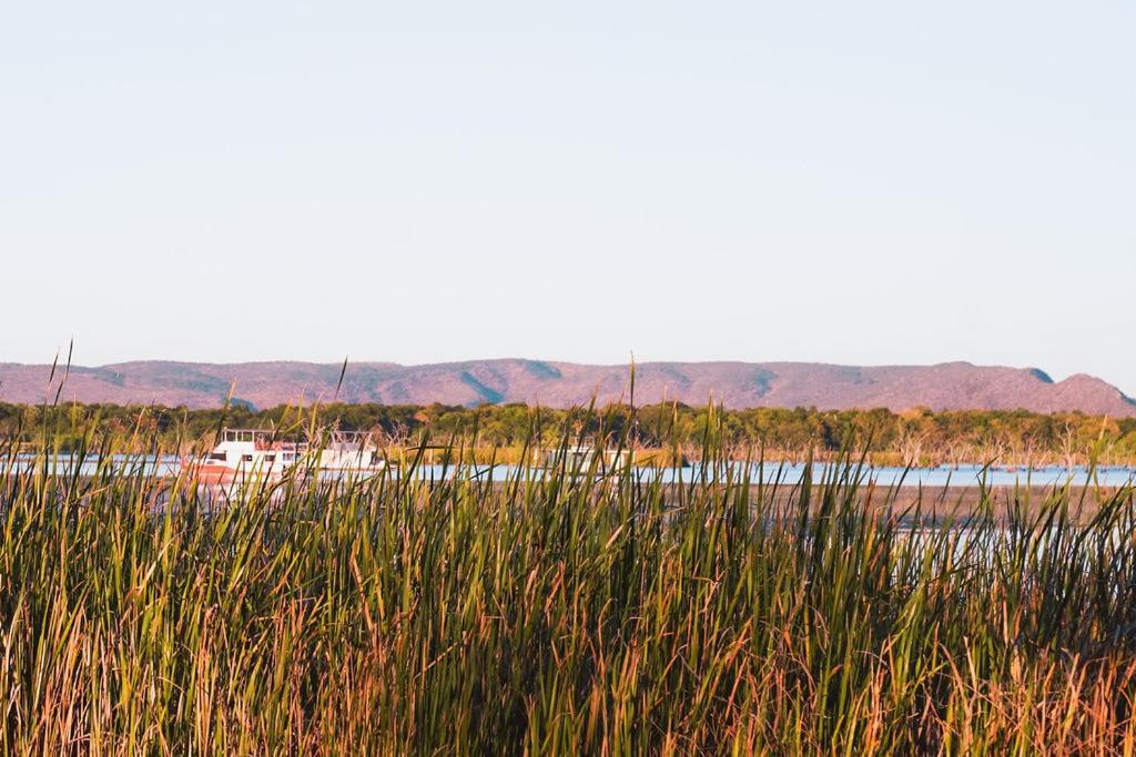 Lily Lagoon Resort Kununurra Dış mekan fotoğraf